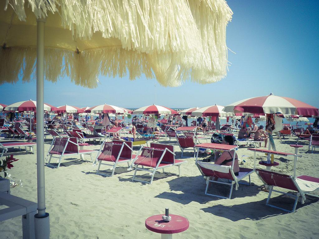 Hotel Missouri Bellaria-Igea Marina Esterno foto
