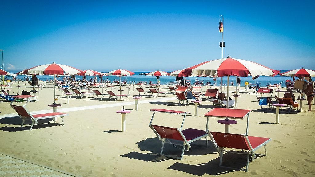 Hotel Missouri Bellaria-Igea Marina Esterno foto