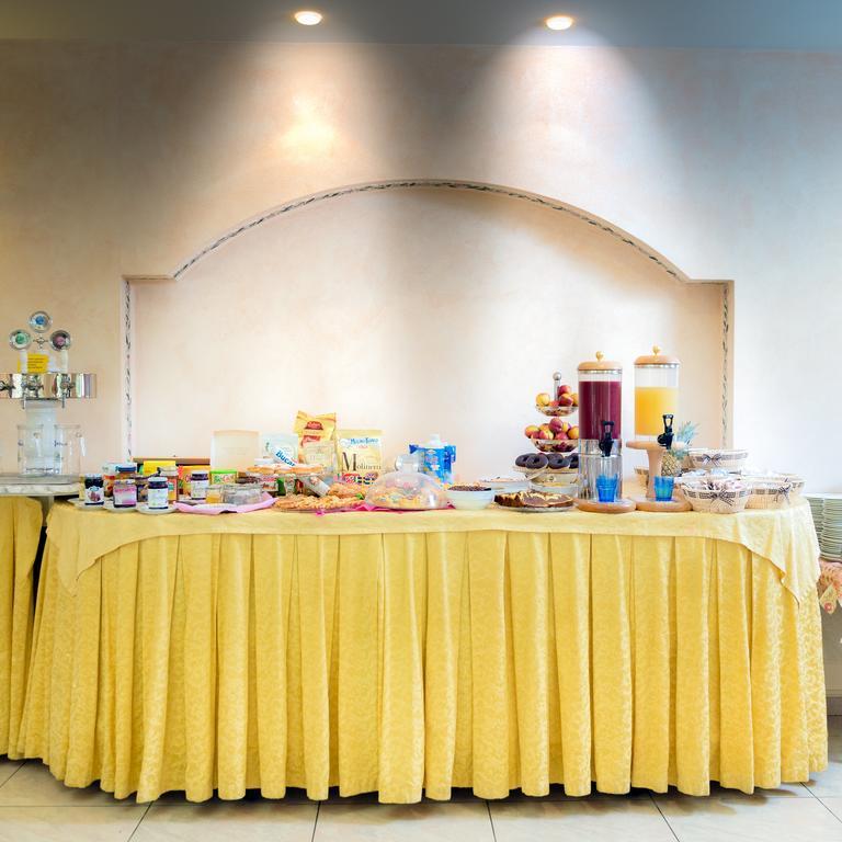 Hotel Missouri Bellaria-Igea Marina Esterno foto