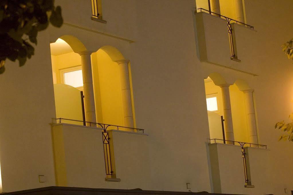 Hotel Missouri Bellaria-Igea Marina Esterno foto