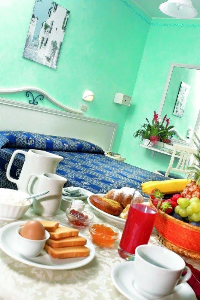 Hotel Missouri Bellaria-Igea Marina Esterno foto